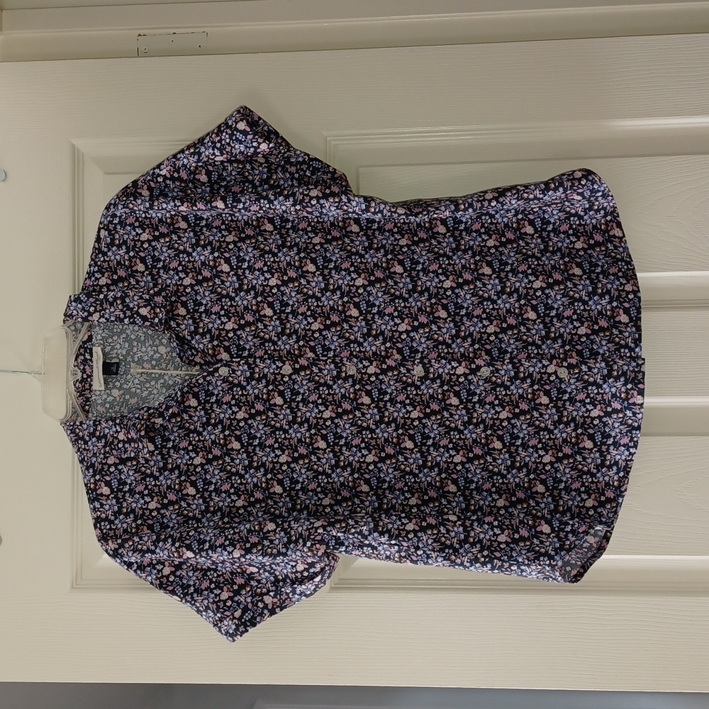 Navy floral top